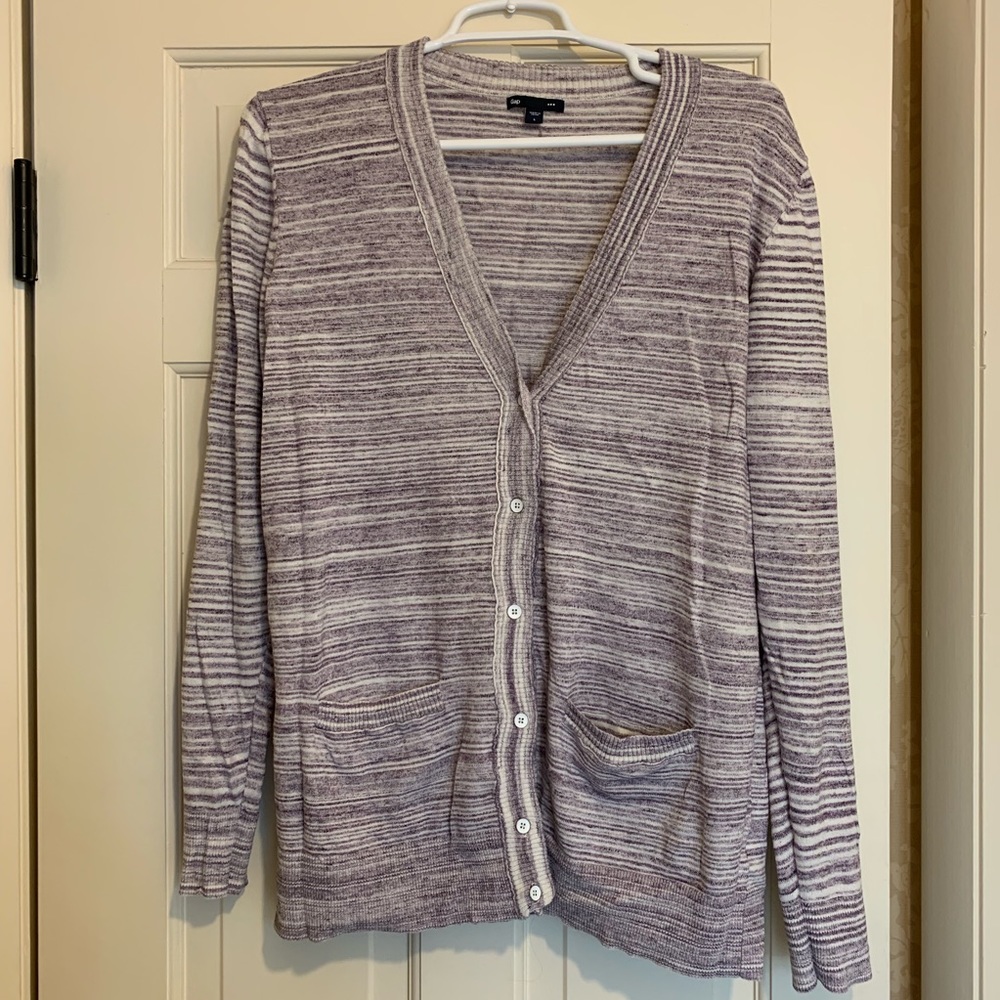 💜3 for $15💜 Gap Cardigan